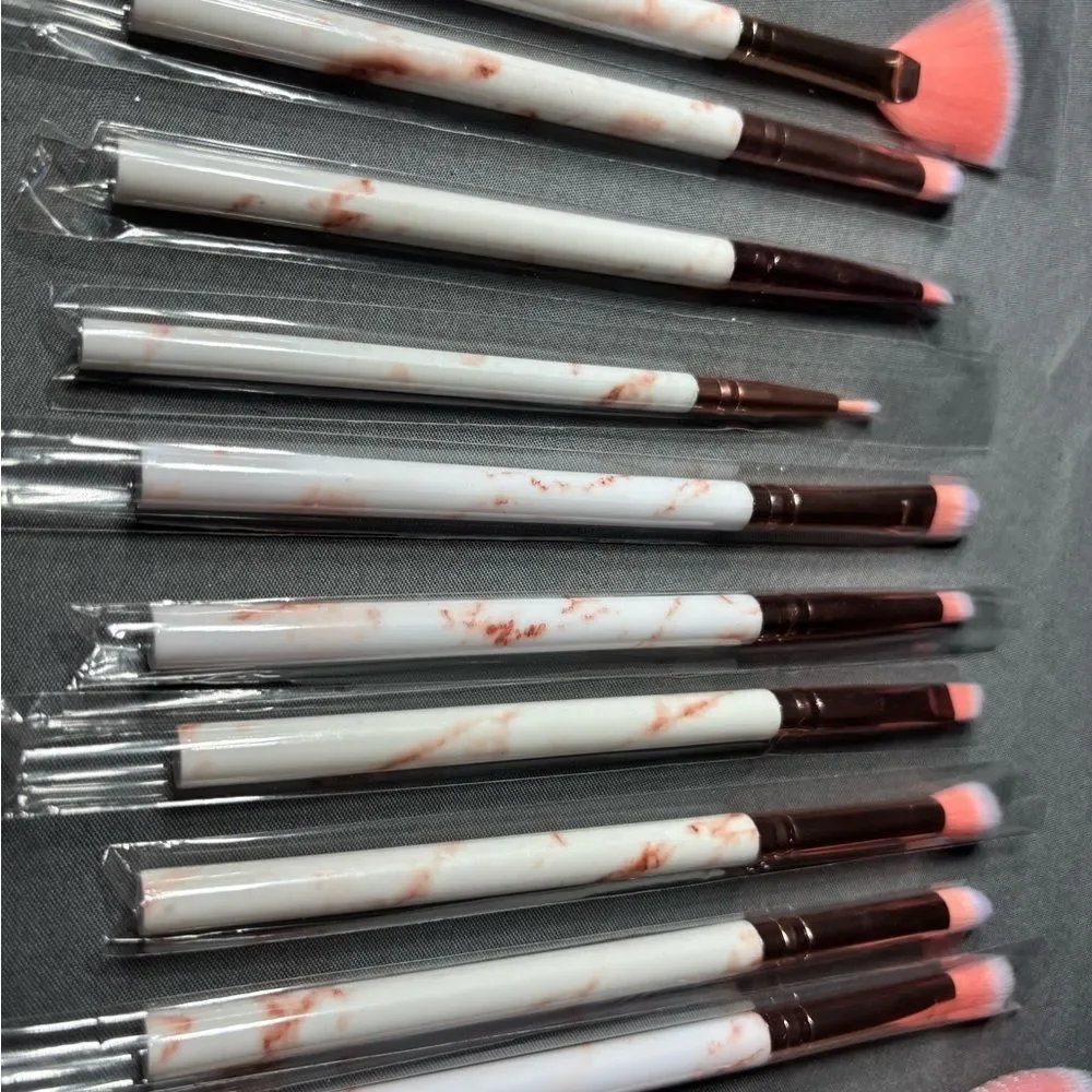 New 15-Piece Marble Handle Makeup Brush Set in Pink and Rose Gold